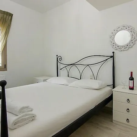 Venus 2 Bedroom House